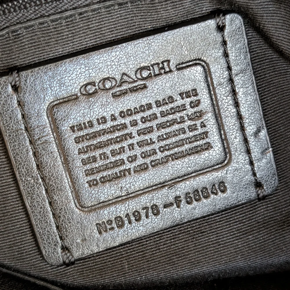 Coach City Zip Tote Black Leather Bag - Picture 12 of 15